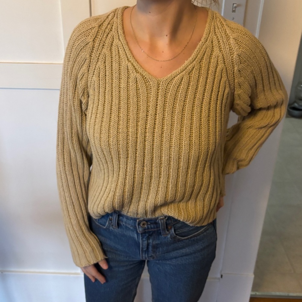 Women's Ribbed Knit Sweater - Tan